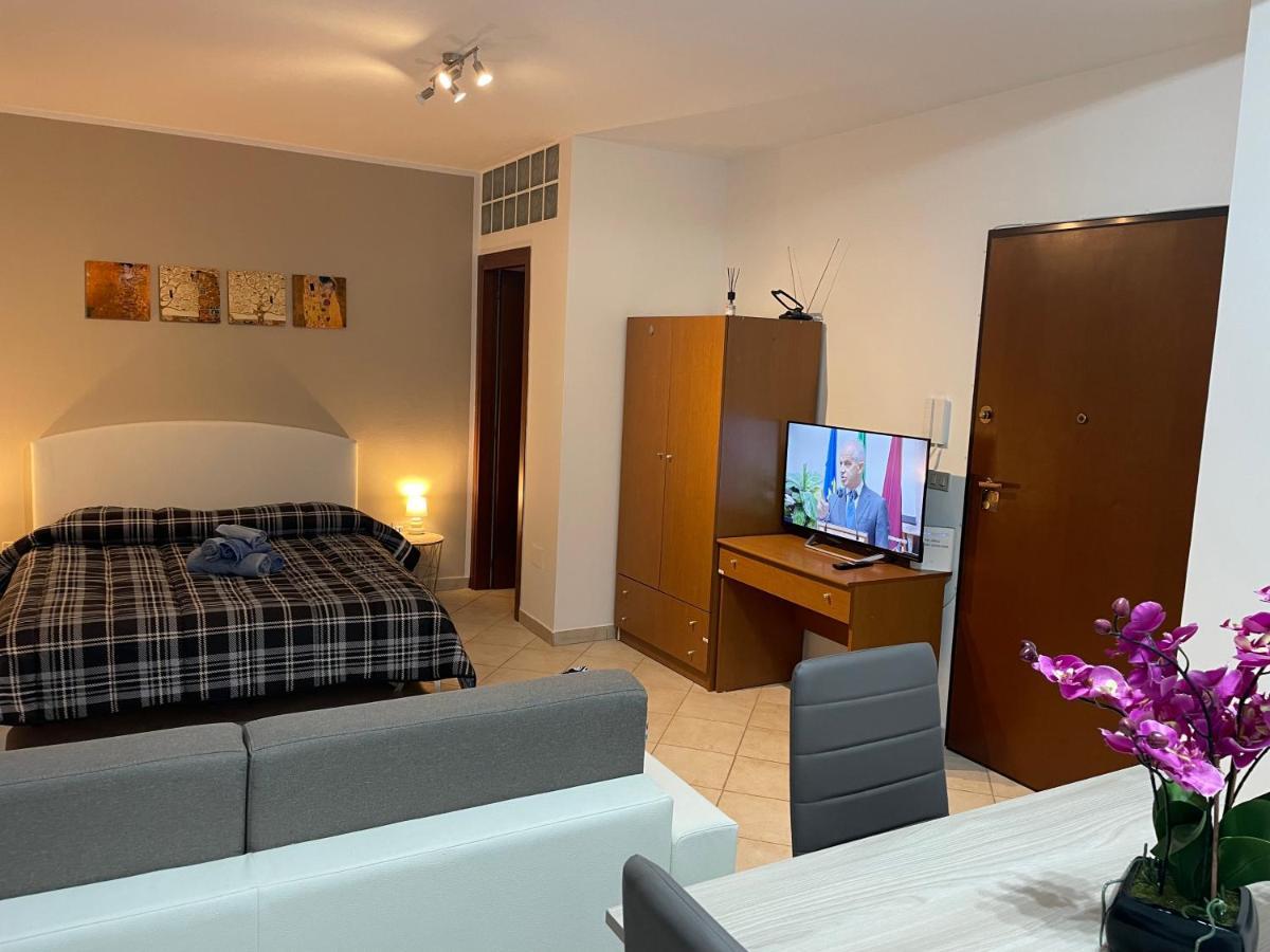Civico 2 Appartement Sassari Buitenkant foto
